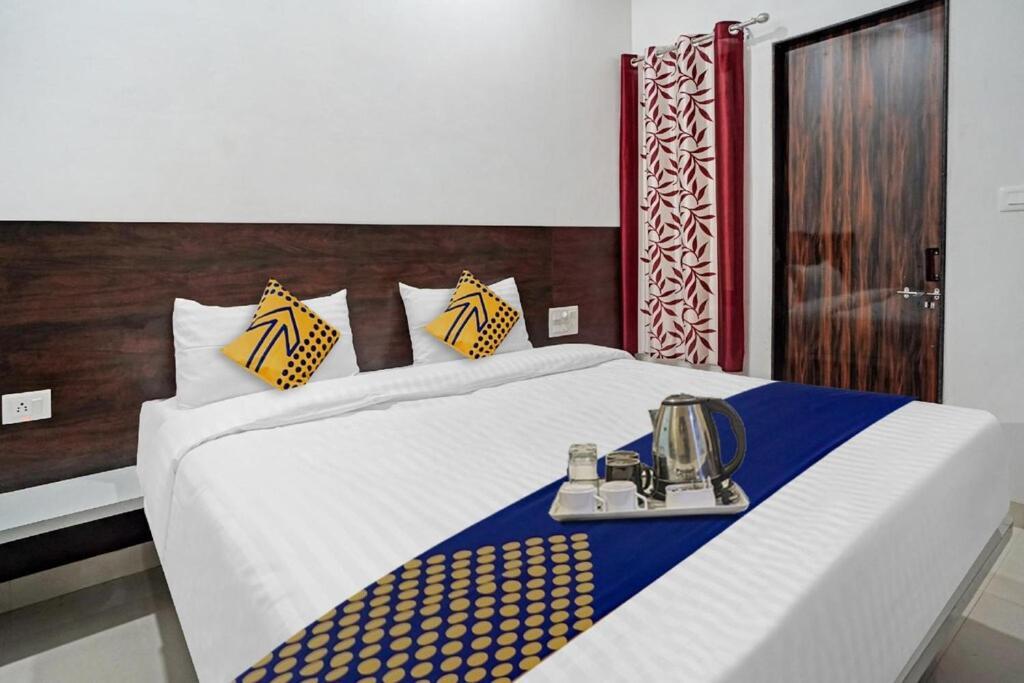 Hotel Angan Удайпур Екстер'єр фото